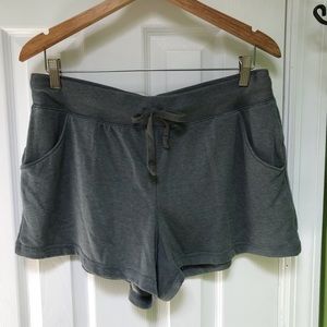 Xersion Relaxed Fit Grey Shorts